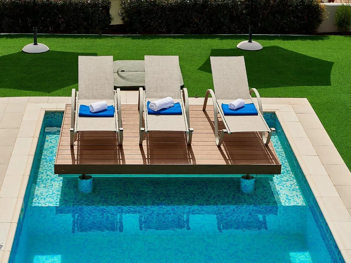 Angie Luxury Beach Villas Ajia Napa