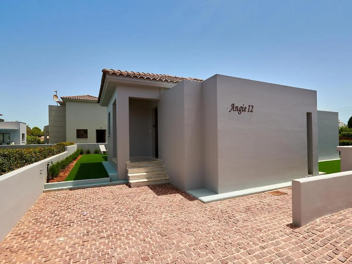 Angie Luxury Beach Villas Ajia Napa
