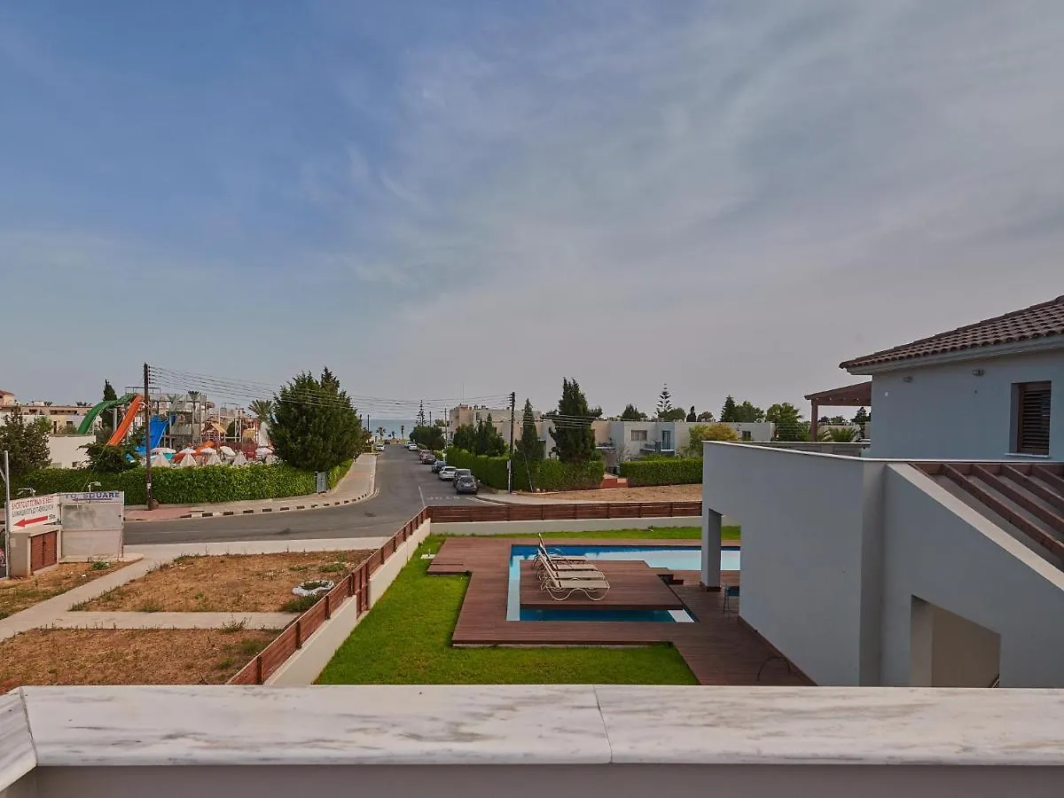 Angie Luxury Beach Villas Ayía Nápa